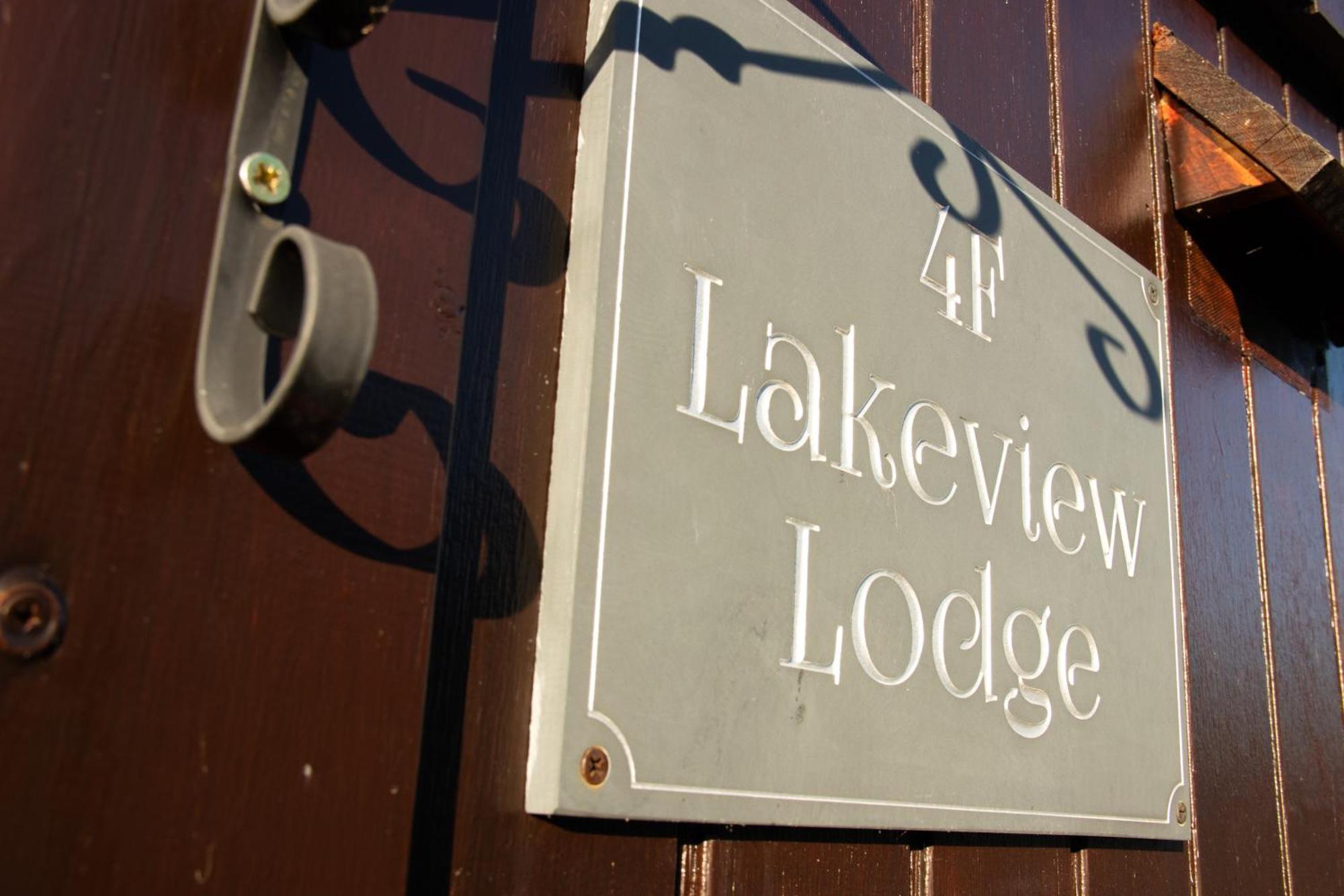Lakeview Lodge, Builth Wells No Tradesmen Allowed Ngoại thất bức ảnh